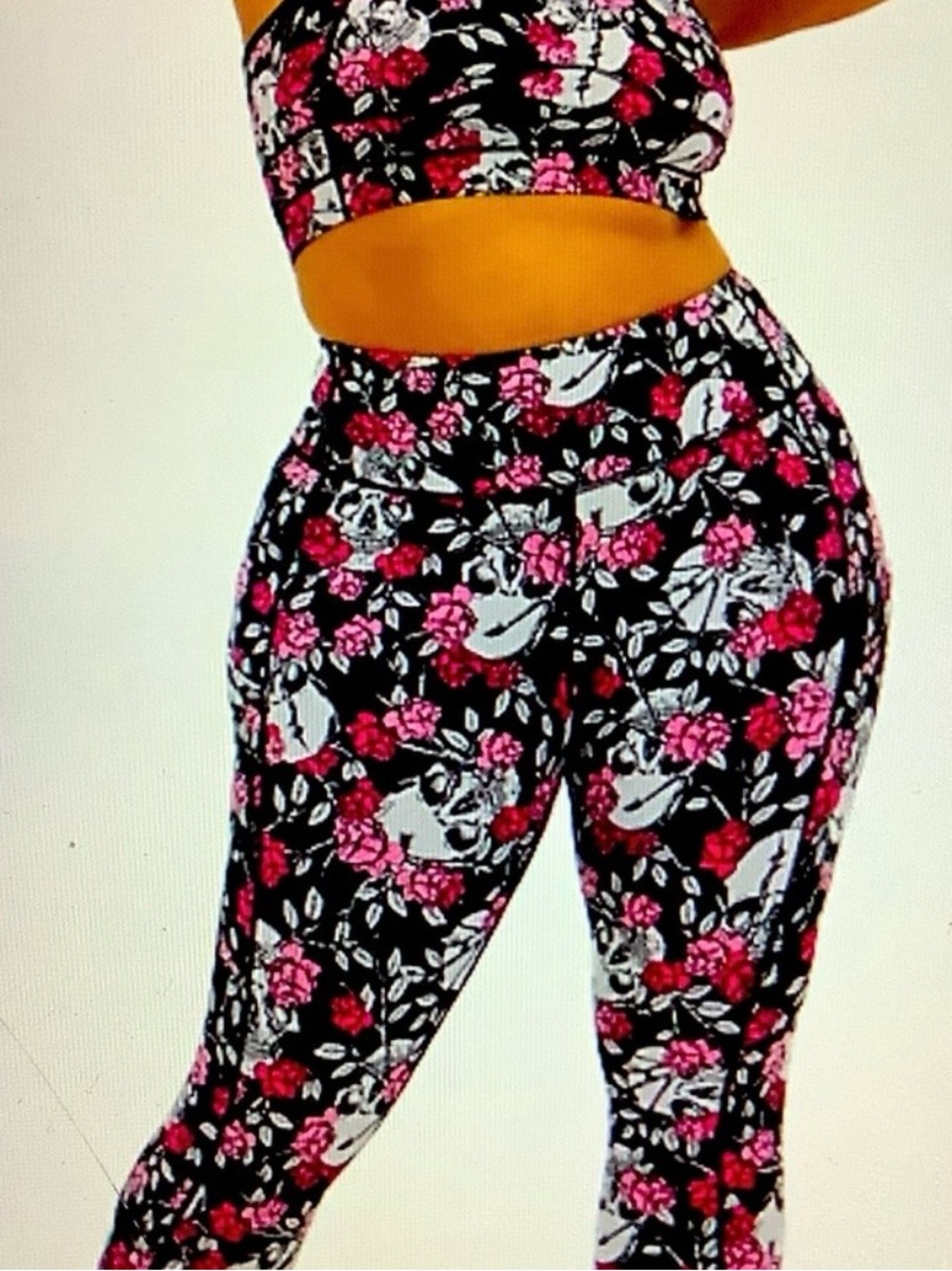 Torrid active Leggings and with Pink Floral skulls